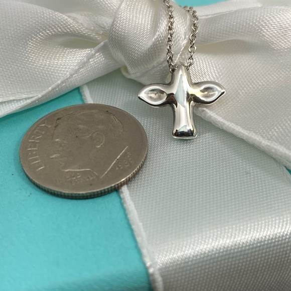 Tiffany & Co Dove Cross Elsa Peretti 925 silver 16” with box - Picture 4 of 8
